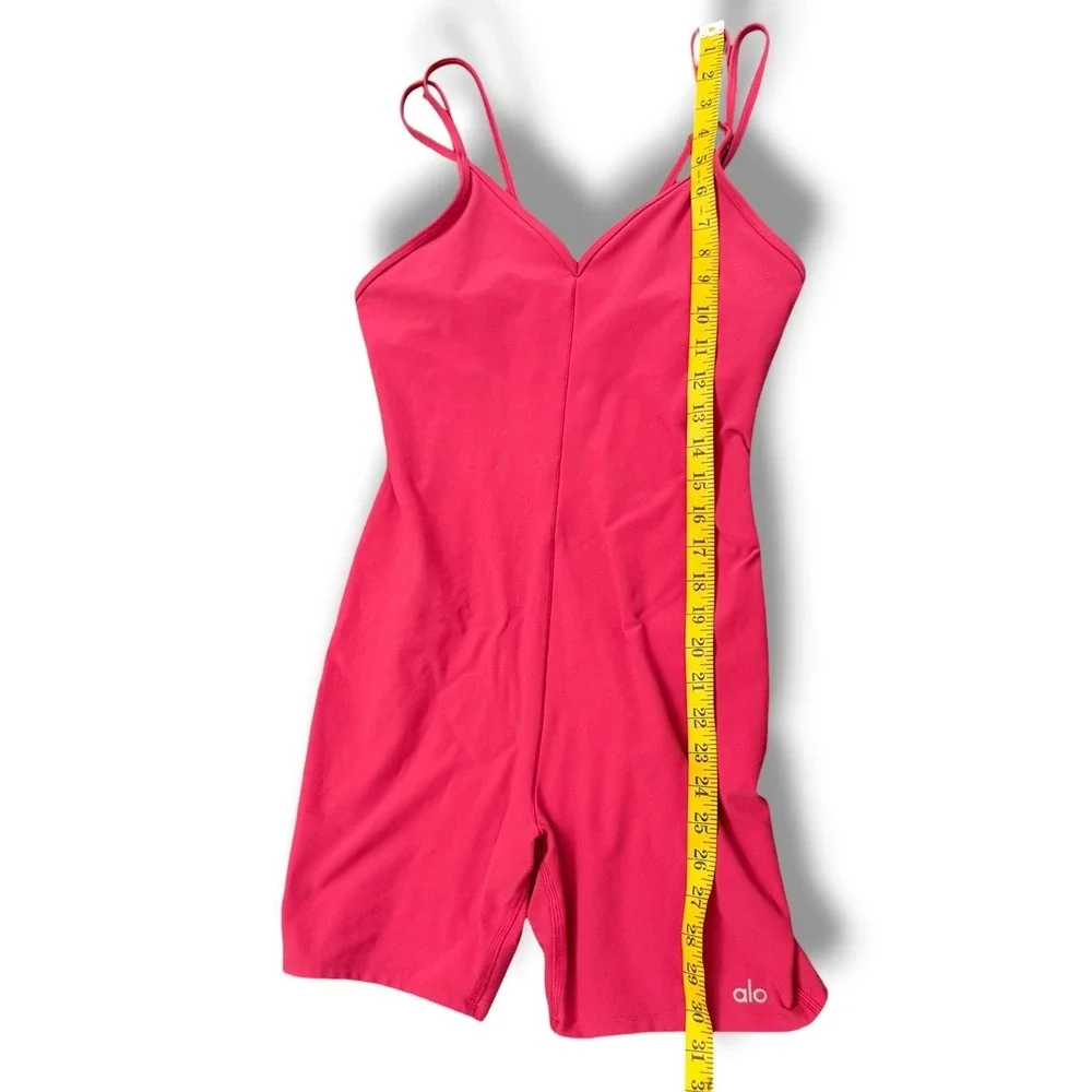 Alo Yoga Suns Out Romper Womens Medium Pink Activewear Sleeveless Bodysuit